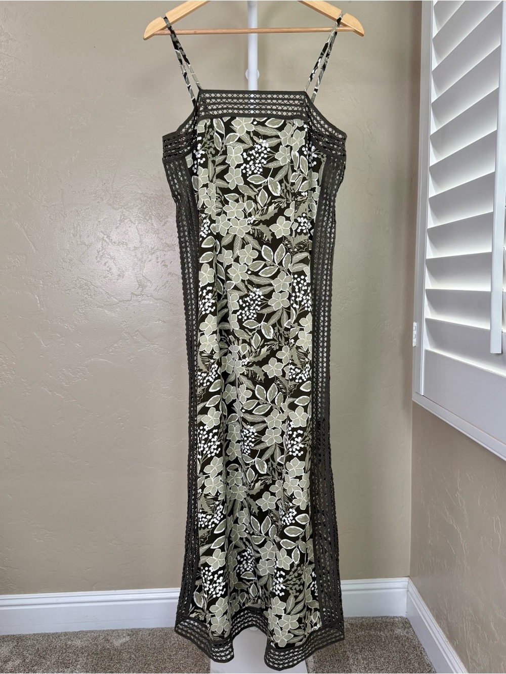 Commense Floral Crochet Trim Slip Midi Maxi Dress Large NWT Army Sage Green - Picture 5 of 13